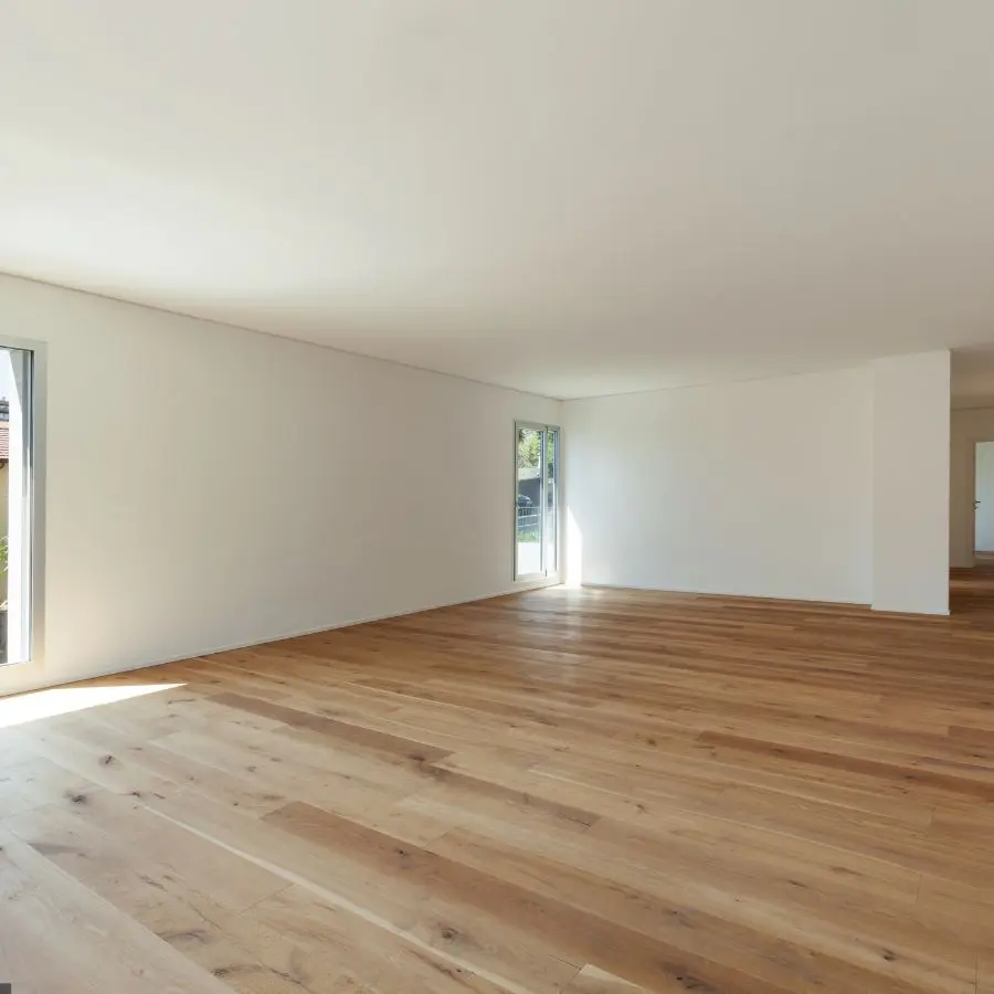 Agence M Com Marseille MENUISERIE POSE AGENCEMENT NIGIDA MPAN Pose de parquet Pose de parquet Peypin