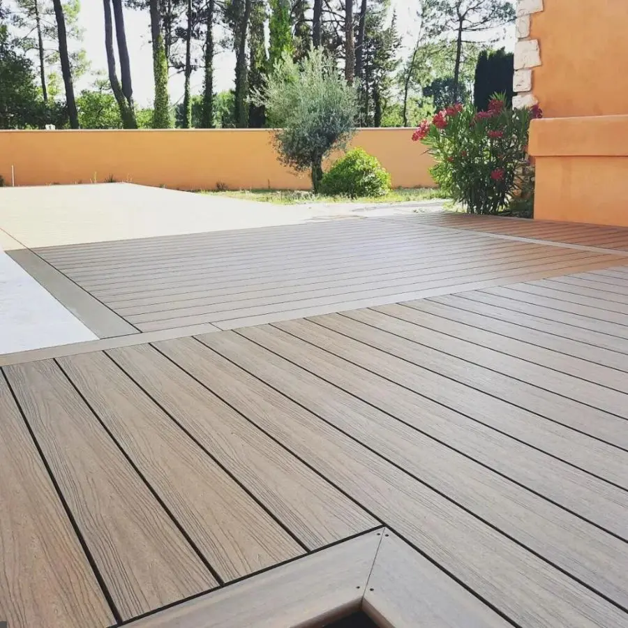 Agence M Com Marseille MENUISERIE POSE AGENCEMENT NIGIDA MPAN Pose de terrasse en bois La Penne sur Huveaune