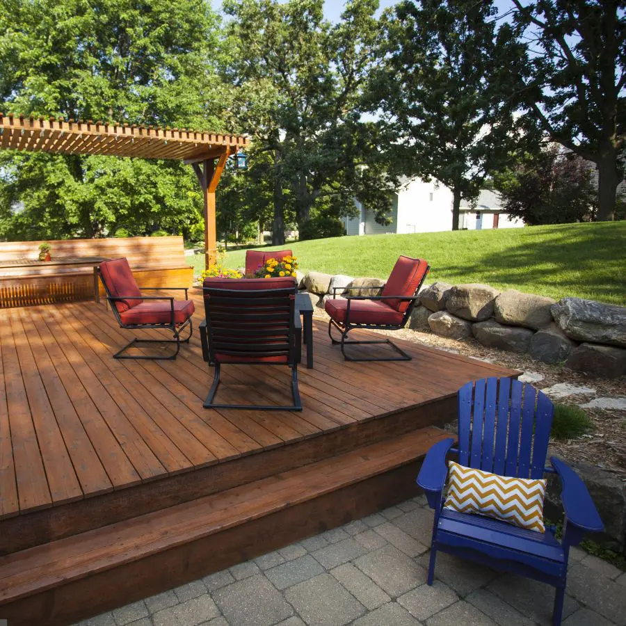 Agence M Com Marseille MENUISERIE POSE AGENCEMENT NIGIDA MPAN Pose de terrasse en bois à Ceyreste – MPAN